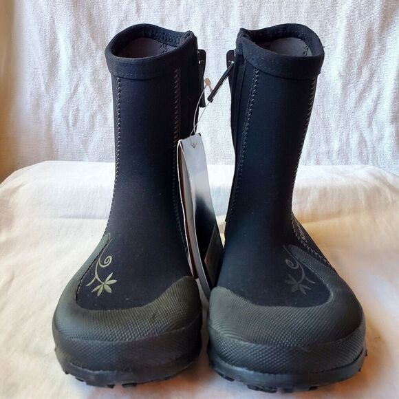 Stohlquist Tideline Women's 5 mm Neoprene Paddle Water Boots Black Size 5 - Picture 2 of 10